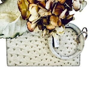 Tell Your Tale Wristlet Wrist Bracelet Keychain Key Ring Bangle Wallet Purse NWT